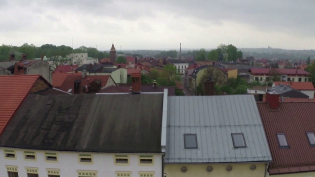 建筑屋顶-泽维克上空的烟雾视频素材