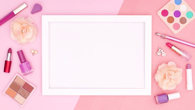 化妆品和配饰以粉色为主题，以白色为框架。停止运动视频下载