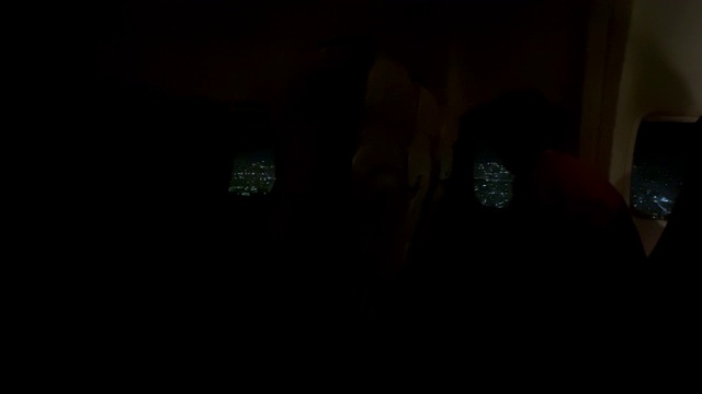 从飞机上看到的夜景视频素材