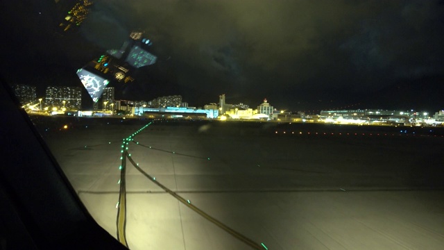 飞机起飞香港国际机场。机场(观点)视频素材
