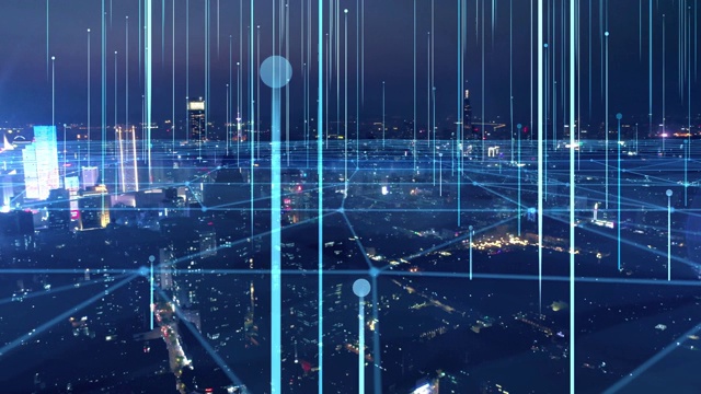智能连接城市天际线。未来网络概念，城市科技视频素材