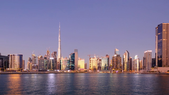 阿联酋迪拜码头的T/L WS现代摩天大楼视频下载