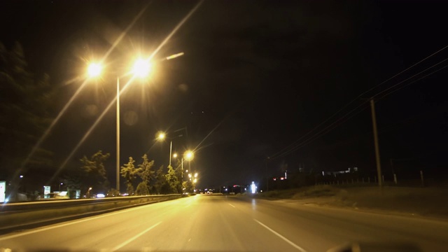 夜间在高速公路上开车视频素材