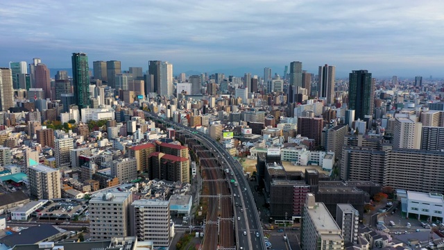 日本大阪市的建筑。视频下载