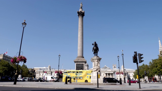 4K英国伦敦，特拉法加广场和纳尔逊圆柱视频下载