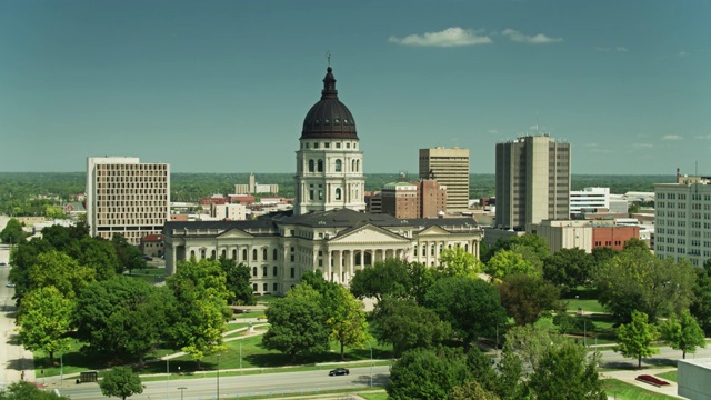 无人机拍摄的堪萨斯州议会大厦视频下载