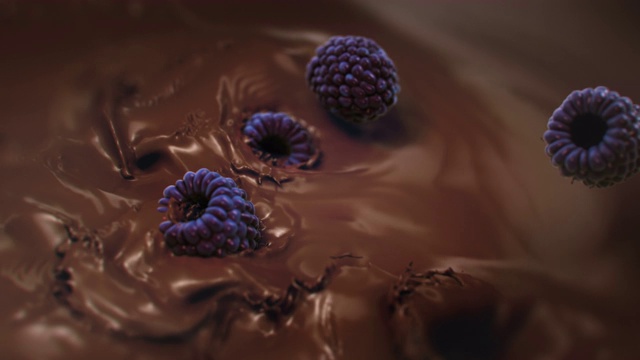 4K超级慢动作，黑莓溅入液态牛奶巧克力视频素材
