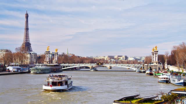 埃菲尔铁塔和河流。巴黎大的城市视频素材
