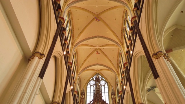 中世纪的教堂内部视频素材