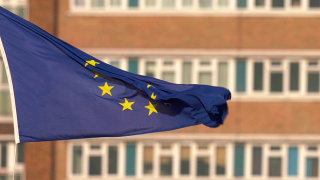 欧盟旗帜实时飘扬视频素材