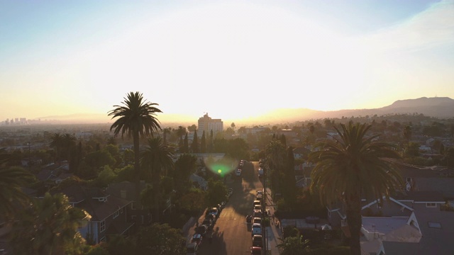 4K无人机洛杉矶市中心和回声公园的视频作为稳固的镜头视频素材