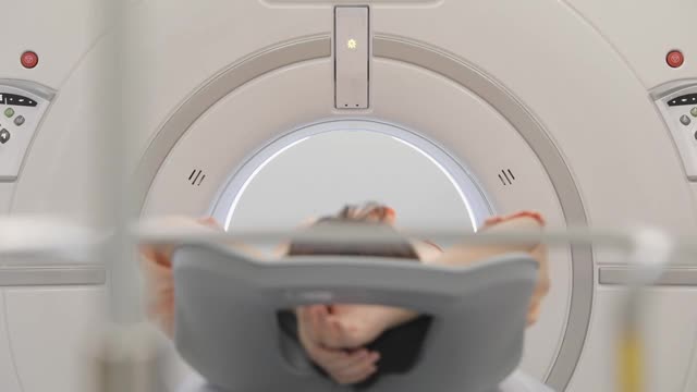 医院MRI扫描情况视频下载