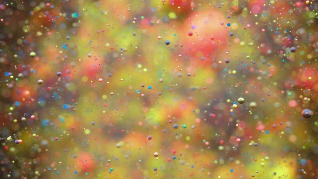 彩色气泡油美丽的油漆宇宙颜色移动多色。空间星系的行星。星云空间恒星行星。银河系。表面宇宙移动多色。节日的背景。圣诞节视频购买