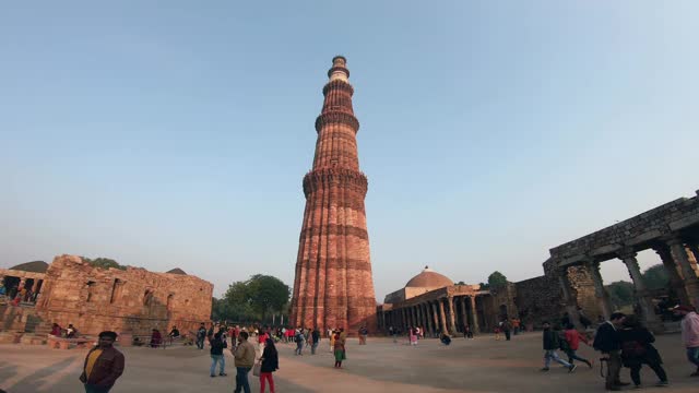 宽，Qutub Minar，新德里，印度视频素材