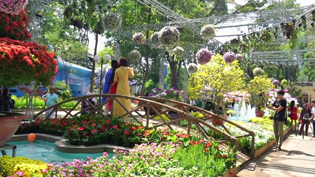 精心装饰的公园花节视频下载