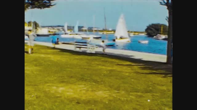 英国1965年，池塘与船2视频下载