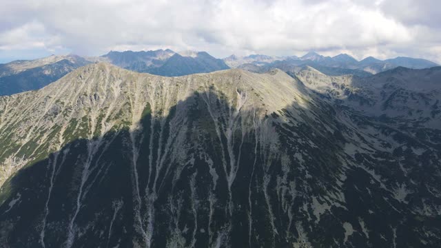 保加利亚皮林山的托多尔卡峰视频下载