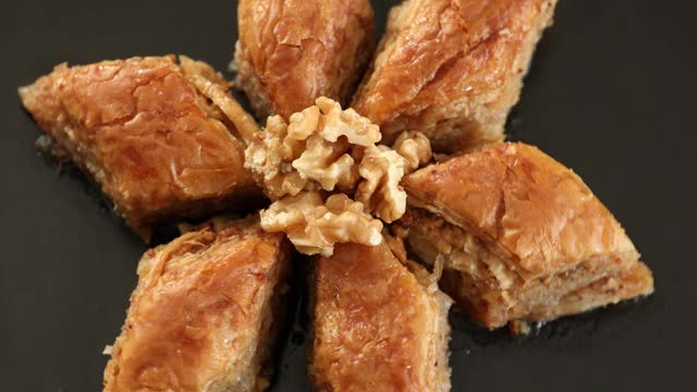 土耳其传统甜点Baklava 5的特写视频素材