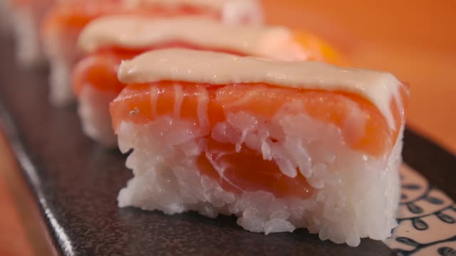 日本料理寿司卷寿司视频下载