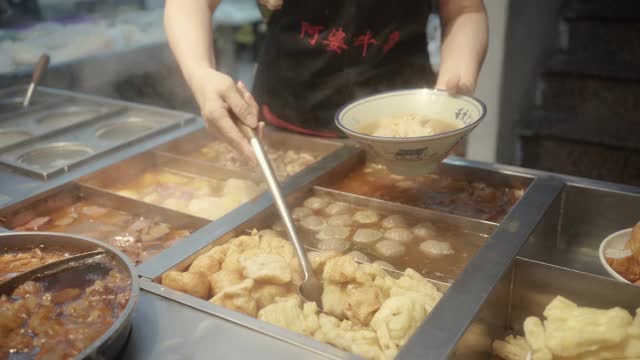 广东传统小吃店(牛内脏)视频下载