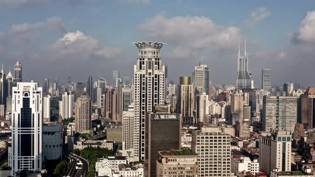 白天上海天际线鸟瞰图视频素材