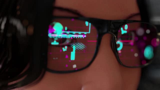 戴着现代眼镜的女人智能眼镜和现实概念与未来的屏幕。虚拟技术。近距离观察被统计数据和苹果分析所包围的眼睛视频购买
