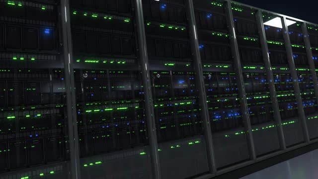 现代服务器机房数据中心的视角与闪烁的灯光在黑暗中视频下载