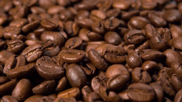 阿拉比卡咖啡豆微距镜头视频素材