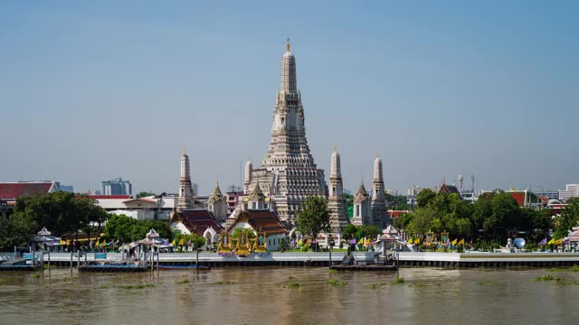 泰国曼谷湄南河旁的卧佛寺视频素材