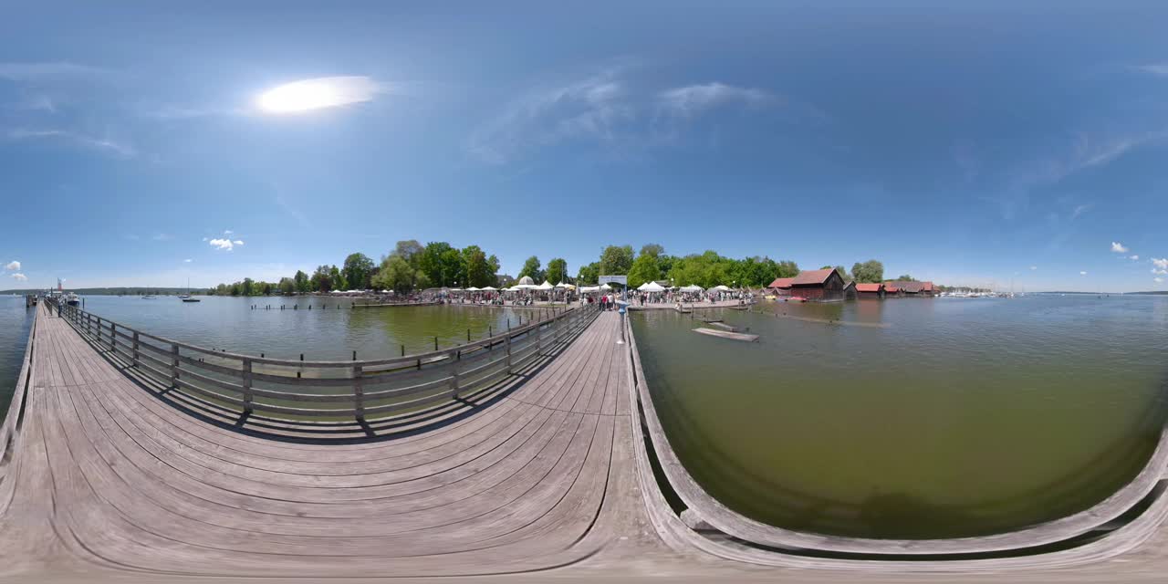 360 VR /木制码头到迪森陶瓷市场视频素材