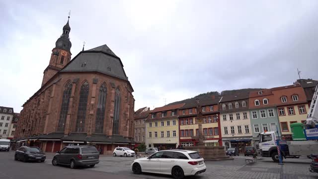 海德堡海利盖斯特教堂是德国城市的典型建筑立面视频下载