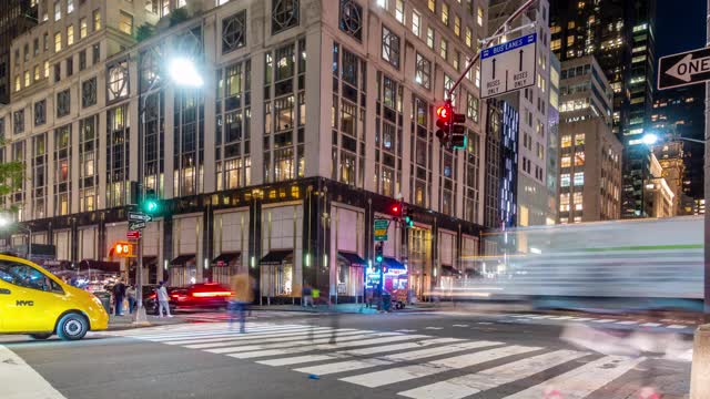 纽约市商业中心第五大道的交通时间流逝视频下载