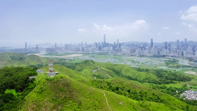 在香港和中国深圳之间的乡村绿地和鱼塘视频下载
