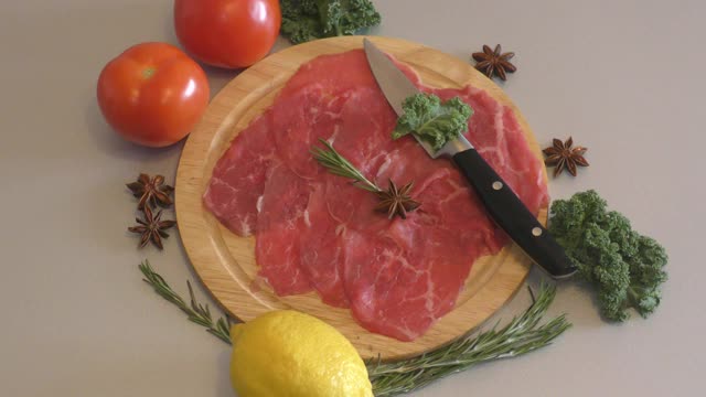 牛肉carpaccio视频素材