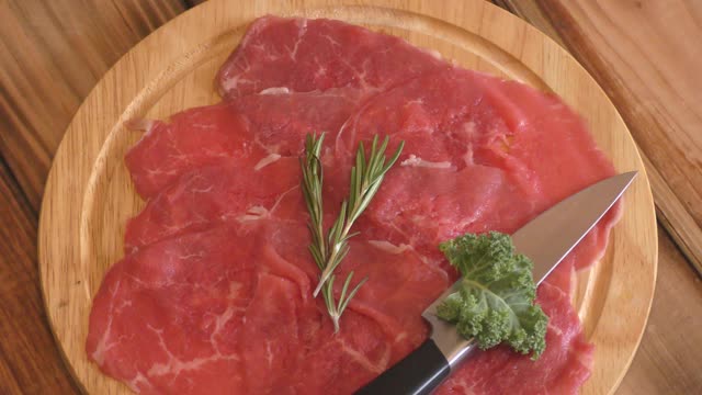 牛肉carpaccio视频素材