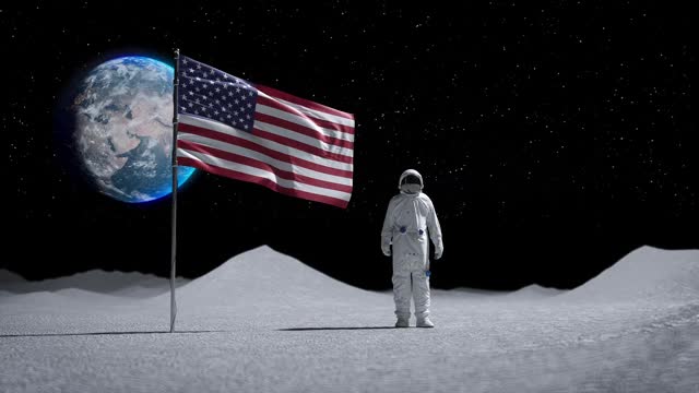 宇航员在月球表面行走。宇航服头盔。三维渲染视频下载