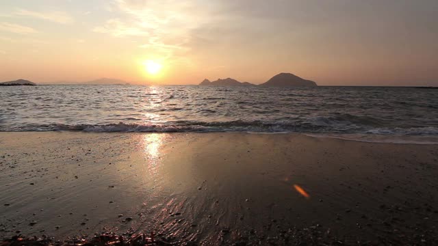 海边小镇Turgutreis和壮观的日落视频素材