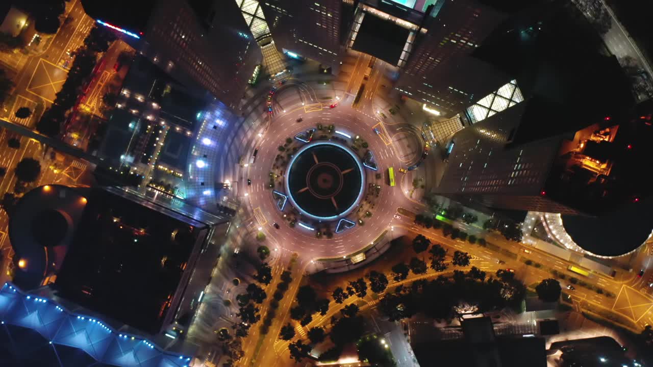 新加坡城市金融中心商务区大楼夜间灯光鸟瞰图视频下载