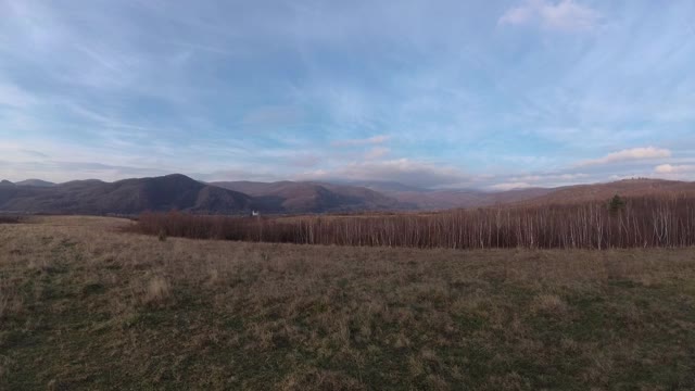 喀尔巴阡秋天的日落时间视频素材