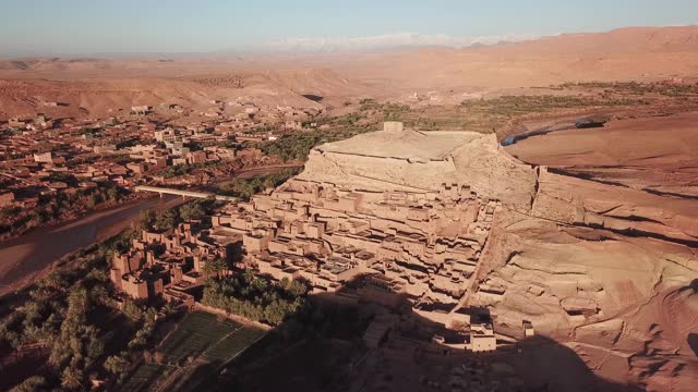 Kasbah Ait Ben Haddou在摩洛哥的鸟瞰图视频素材