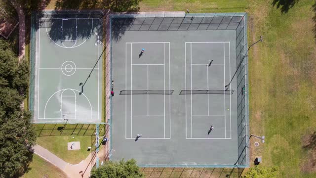 上面的网球场视频素材