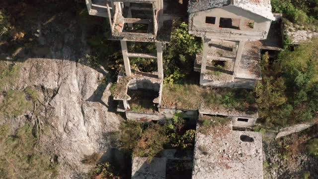 废弃水泥厂鸟瞰图视频下载