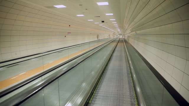 自动扶梯在伊斯坦布尔地铁高清股票视频视频下载