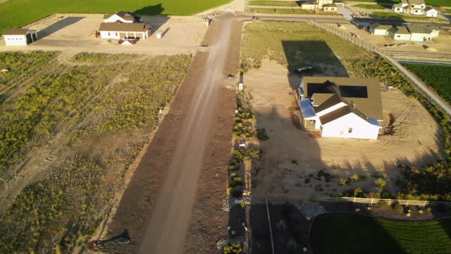 现代农家风格的乡村小区鸟瞰图4K视频系列视频素材