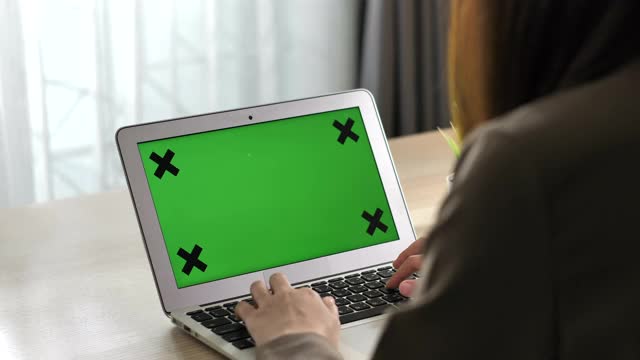 笔记本电脑，绿色屏幕视频素材