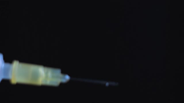 疫苗注射器慢动作微距特写视频素材