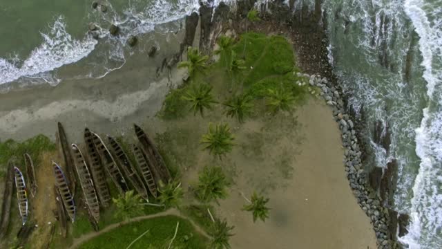 加纳海滩上的AV海浪视频下载