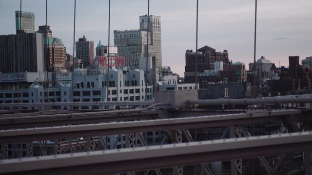 布鲁克林大桥的海滨建筑视频素材