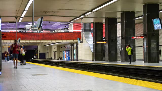 蒙特利尔地铁的视频。视频下载
