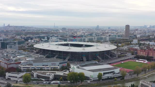 巴黎，法兰西体育场，无人机鸟瞰图视频下载